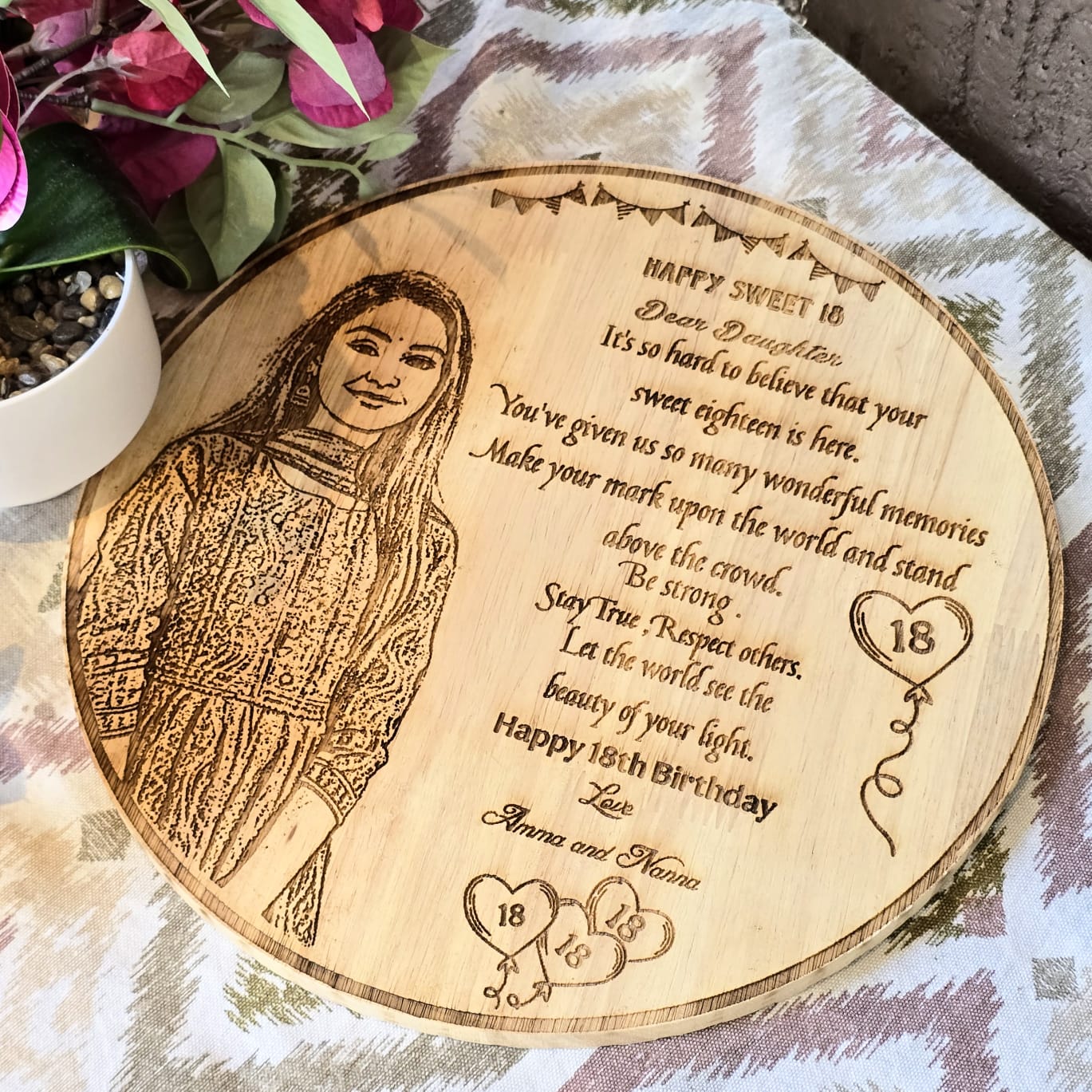 Personalized Wooden Circle Frame – A Thoughtful Gift for Any Occasion