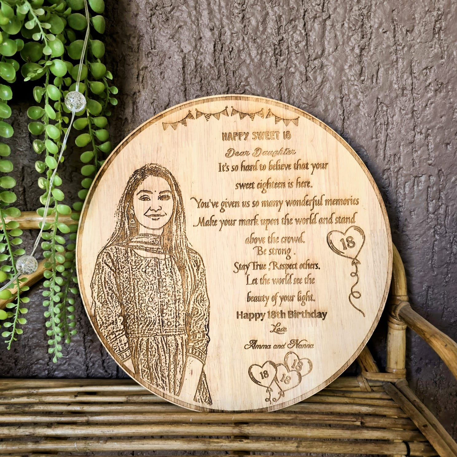 Personalized Wooden Circle Frame – A Thoughtful Gift for Any Occasion